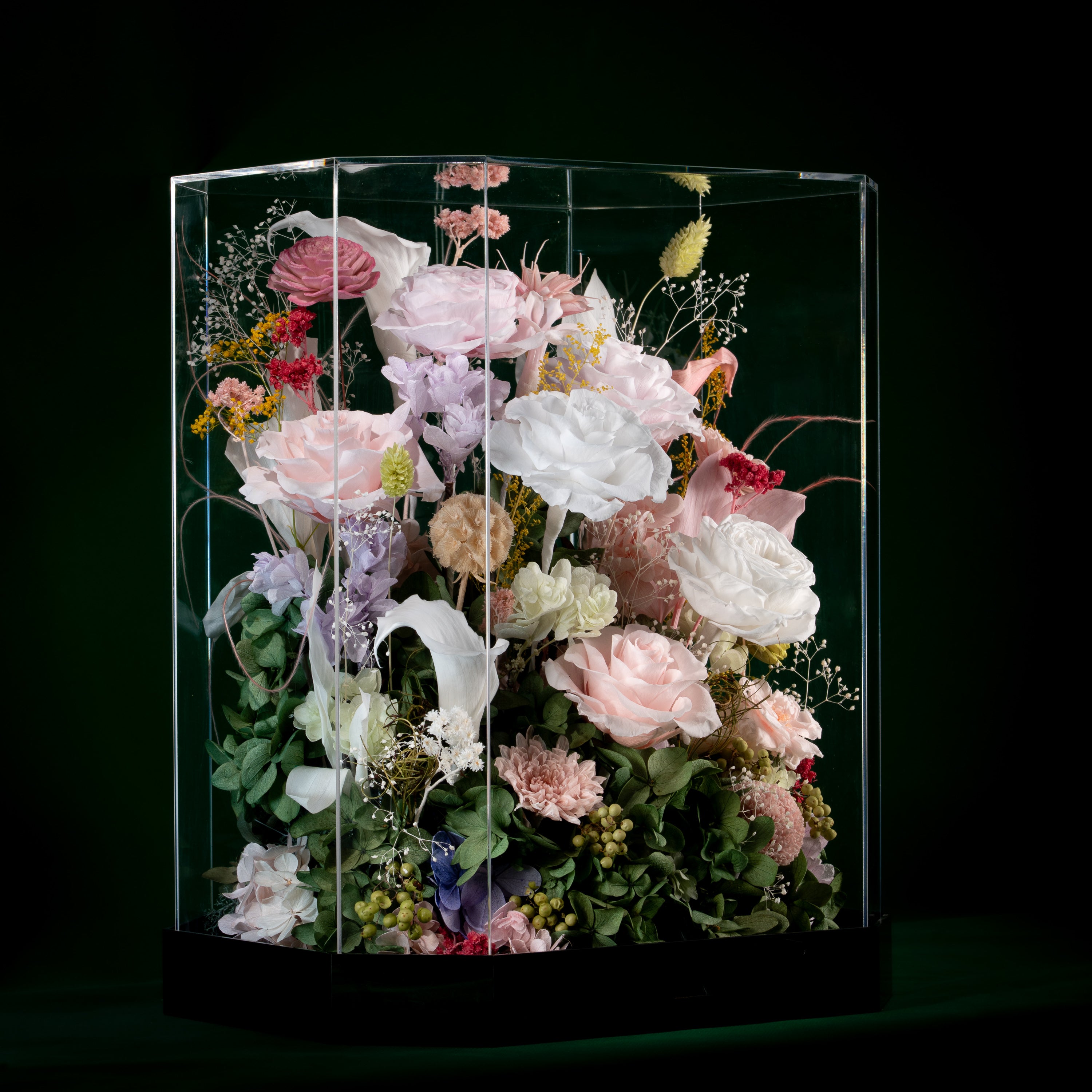 BESIDE Crystal Garden Rosé Garden Grande Pink Preserved Flower Terrarium Statement Piece